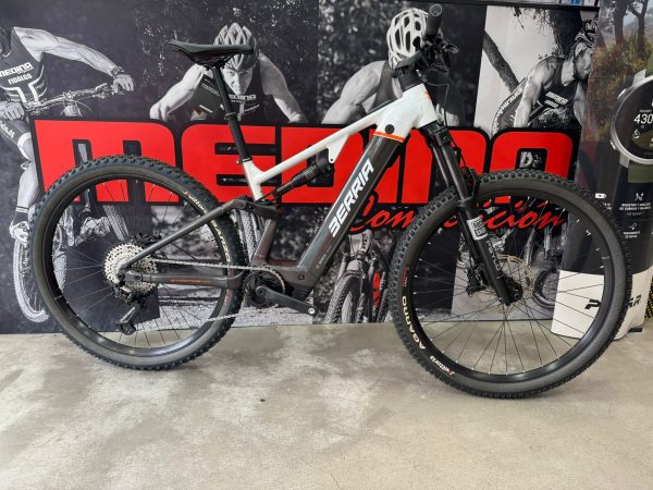 BERRIA STRATOS HPR XT (25)